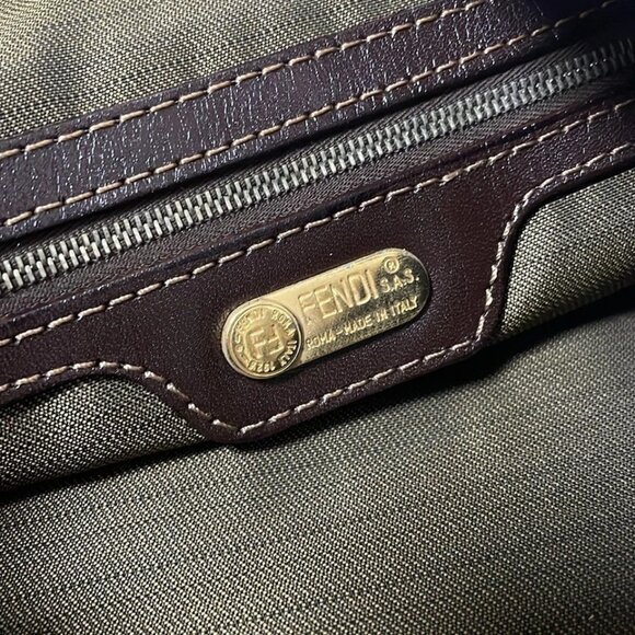 FENDI Zucca - Beige Dark Brown Jacquard Leather Shoulder Bag 641-072125 - Picture 9 of 9